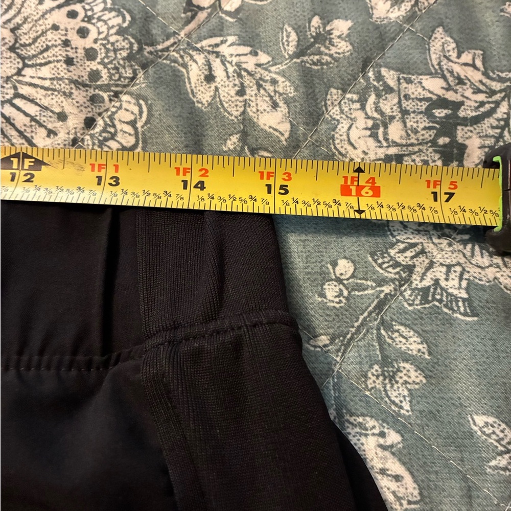 EUC Ladies Zelos Pull On Elastic Waist Ankle Pants 4 Pocket - Picture 6 of 10